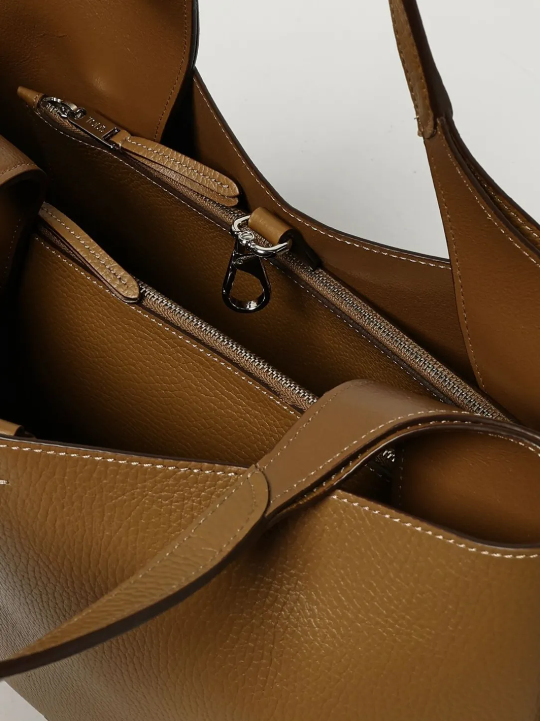 Borsa a mano in pelle di vitello a grana Tod's