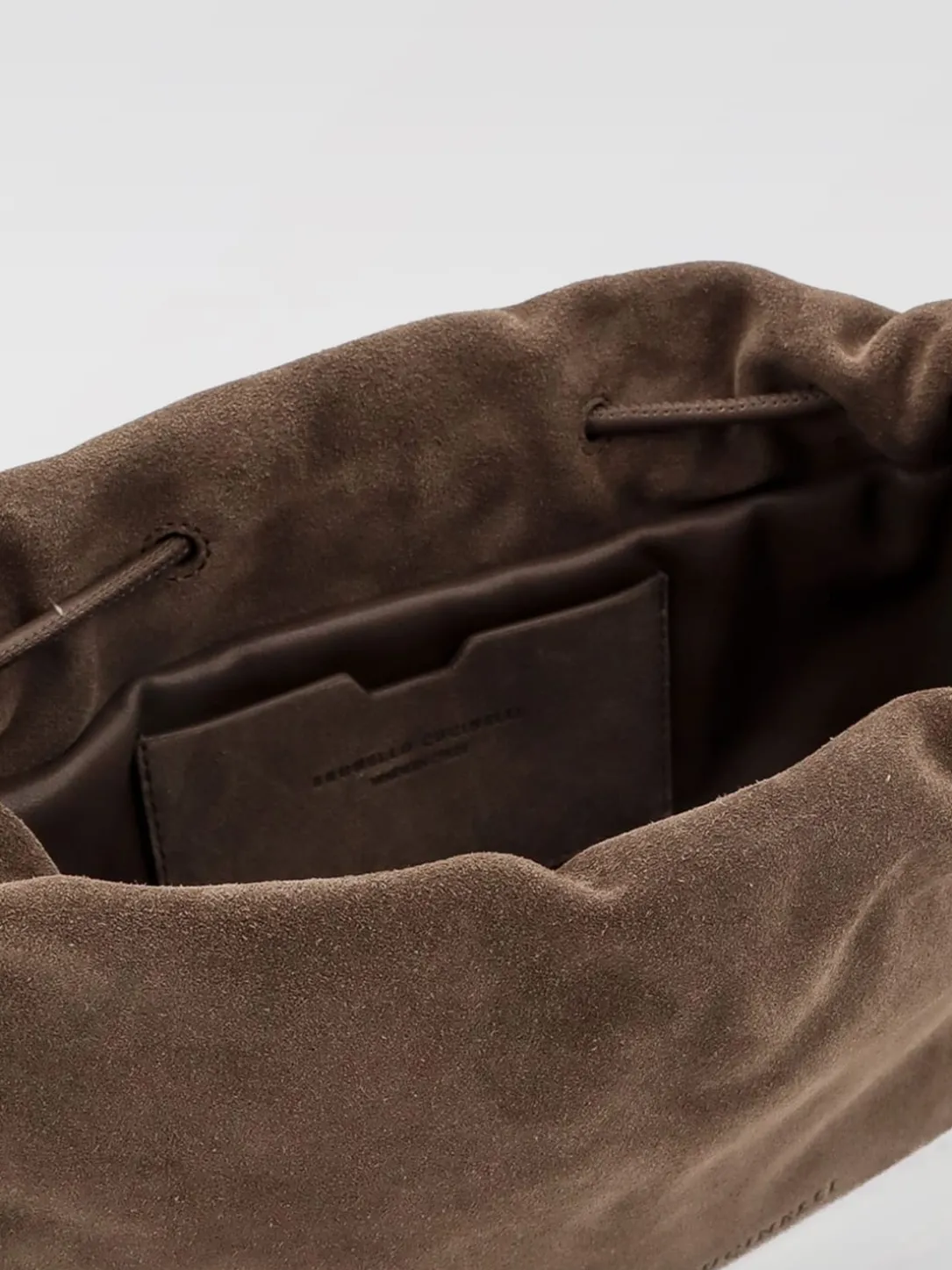 Borsa Bucket Mellow Brunello Cucinelli in camoscio con Precious Chain