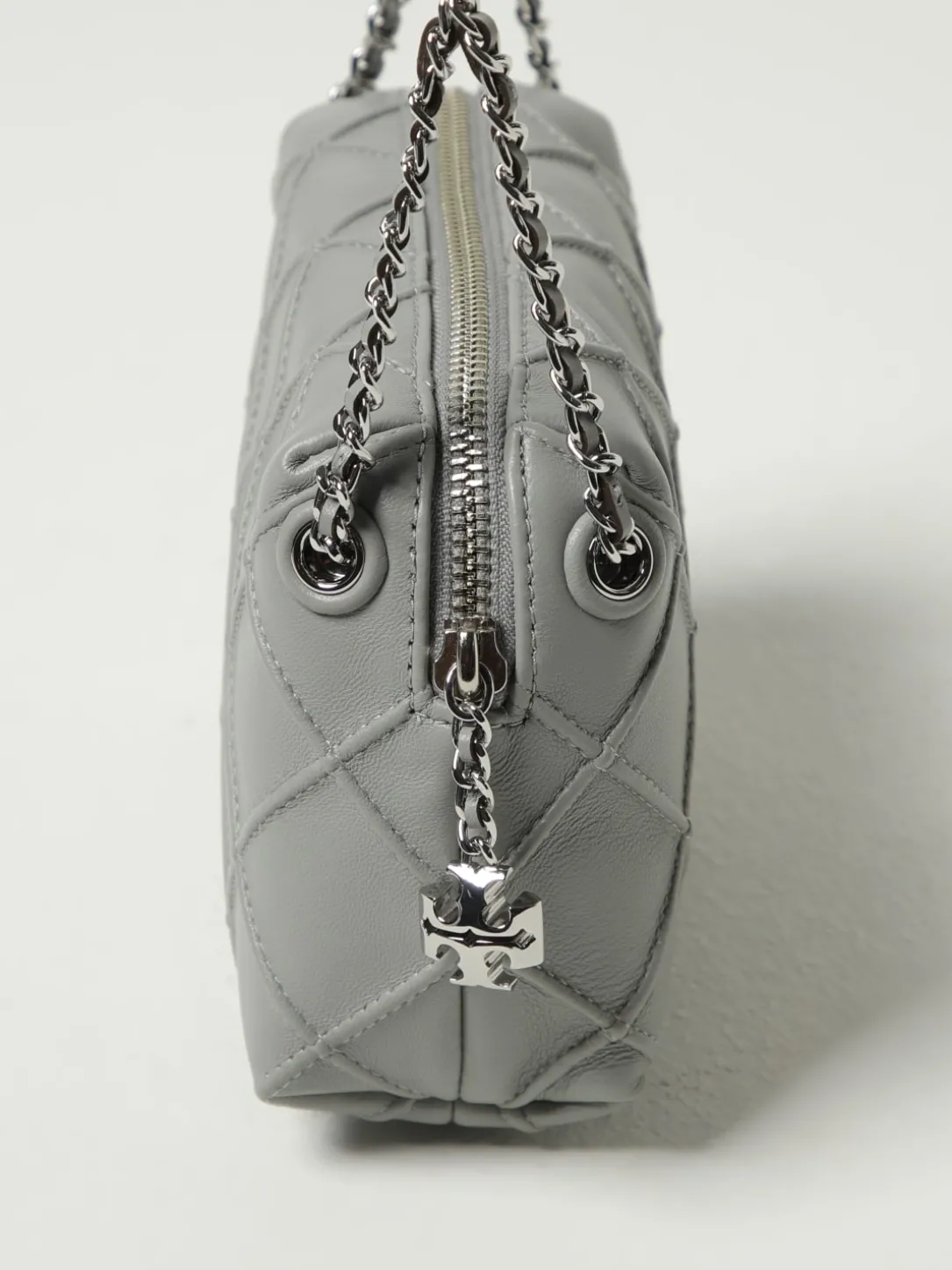 Borsa Fleming Tory Burch in pelle con lavorazione a diamante