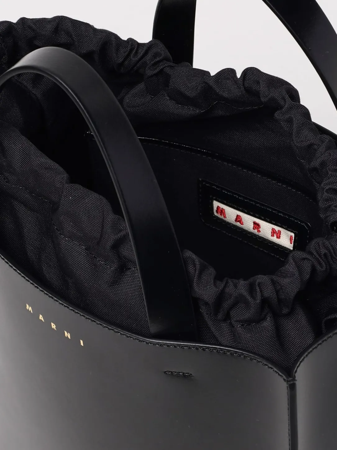 Borsa Museo Marni in pelle spazzolata