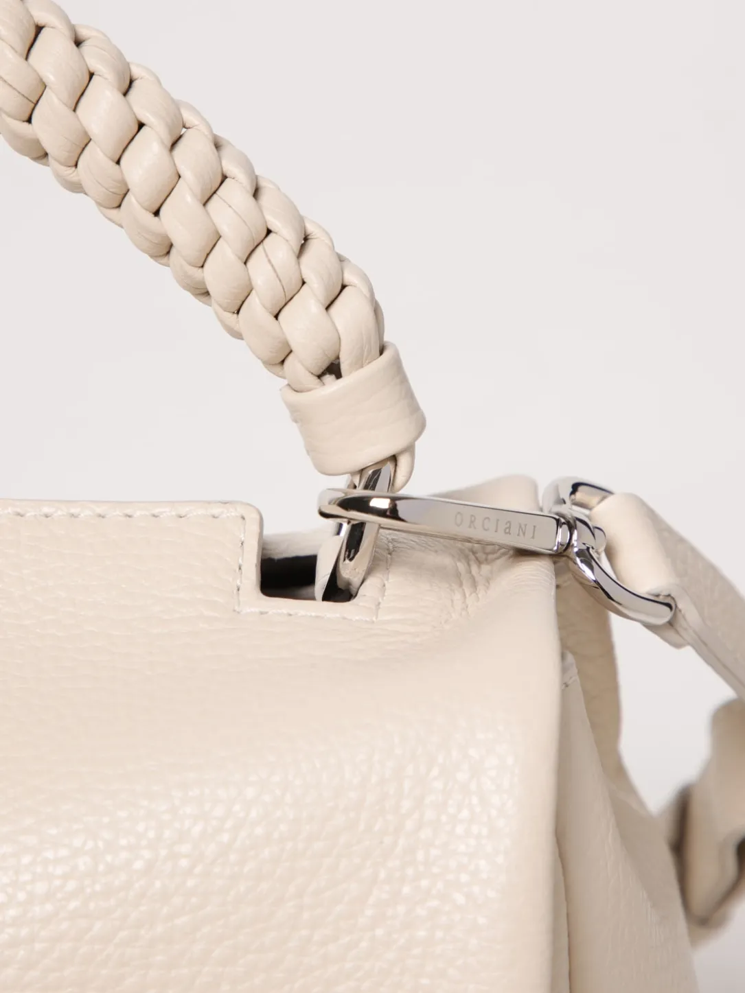 Borsa Sveva Orciani in pelle martellata