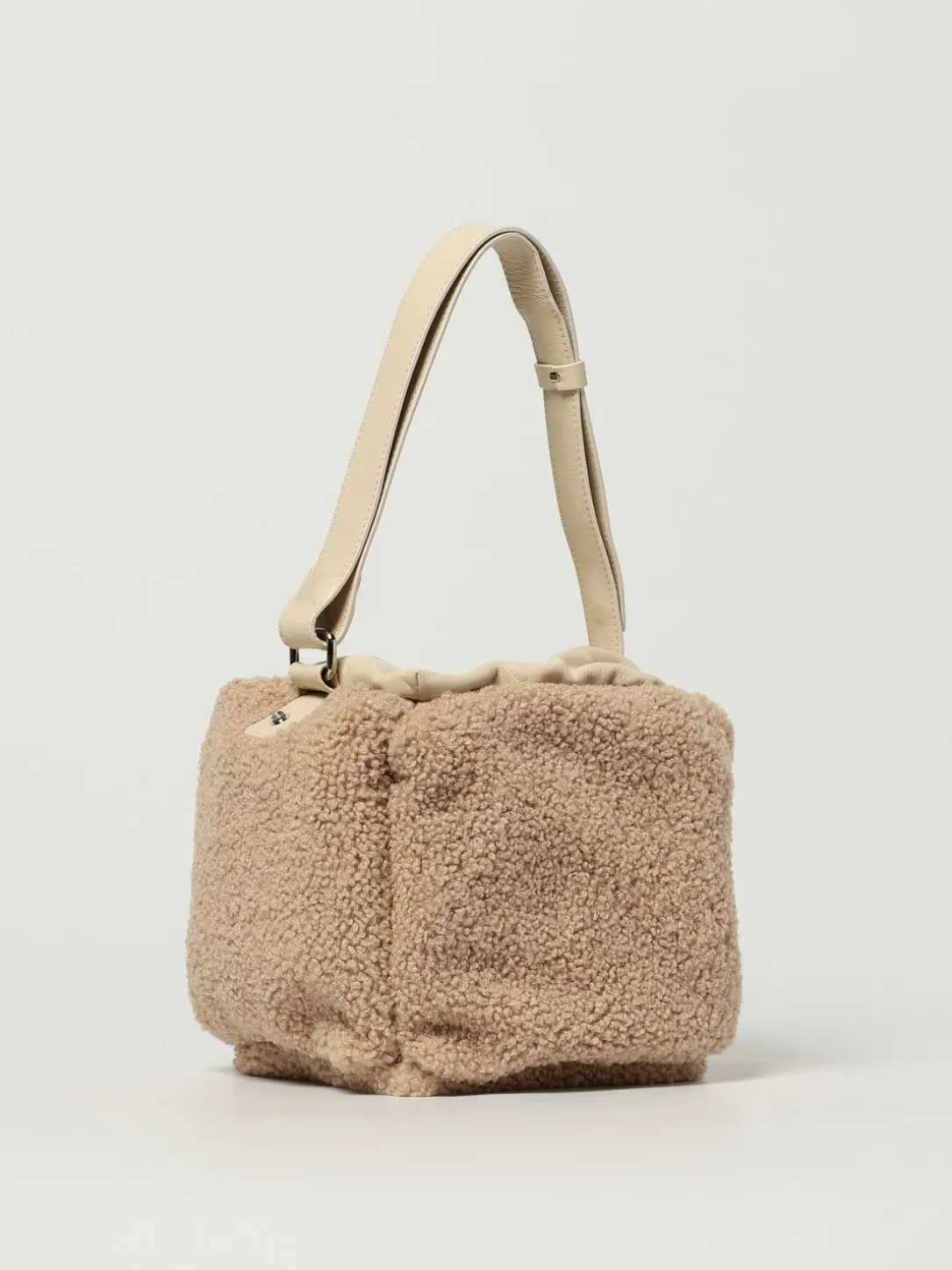 Borsa Vic Matié in shearling e pelle