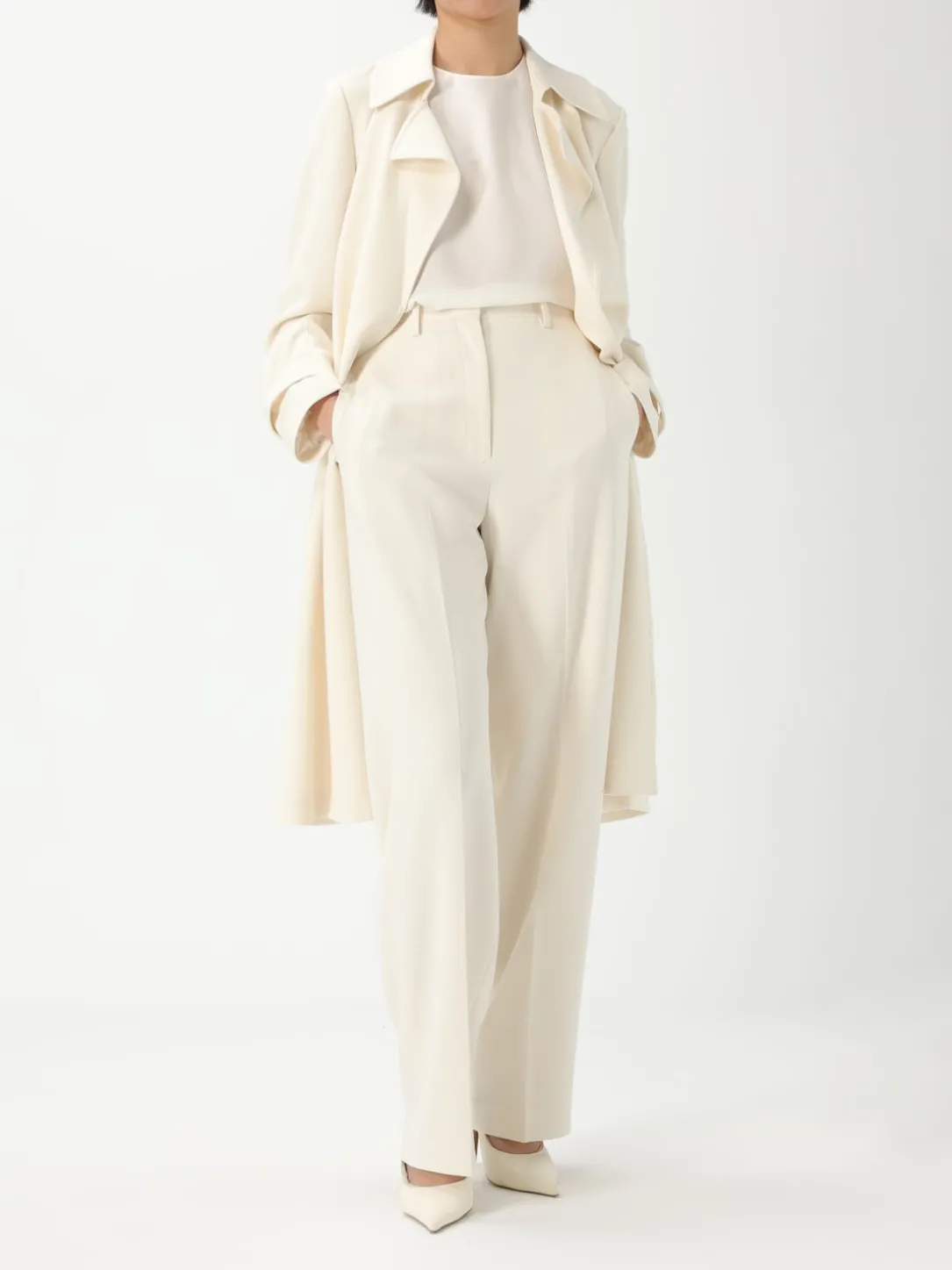 Cappotto a vestaglia con cinta in poliestere