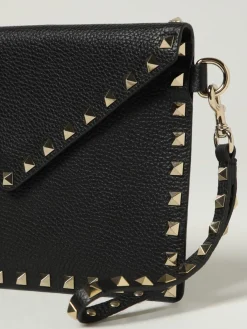 Clutch Rockstud Valentino Garavani in pelle a grana
