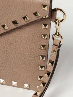 Clutch Rockstud Valentino Garavani in pelle a grana