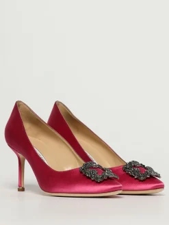 Décolleté Hangisi Manolo Blahnik in raso con fibbia gioiello