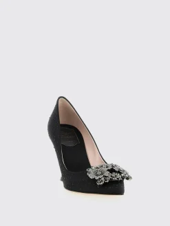 Décolleté Roger Vivier in raso con applicazione gioiello e strass