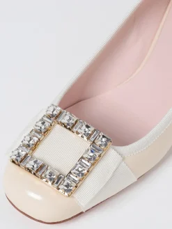 Décolleté Très Vivier Roger Vivier in vernice con fibbia gioiello