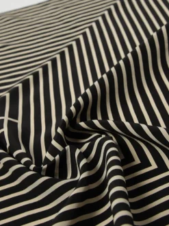 Foulard Toteme in seta stampata