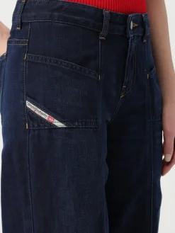 Jeans a zampa Diesel in denim