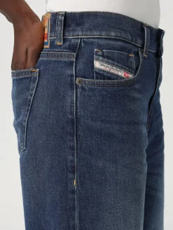 Jeans a zampa Diesel in denim