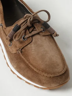 Mocassino Brunello Cucinelli in camoscio con monile