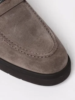 Mocassino Brunello Cucinelli in camoscio con monile