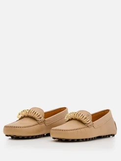 Mocassino Tod's in pelle con anelli metallici