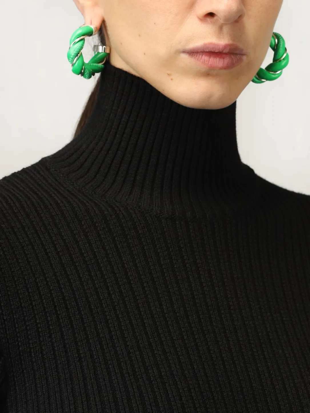 Orecchini Bottega Veneta a cerchi in nappa intrecciata