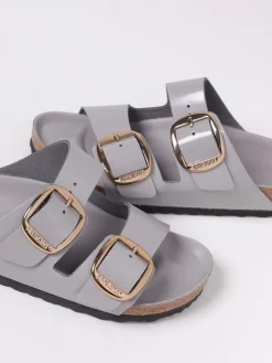 Sandalo Arizona Big Buckle Birkenstock in pelle spazzolata