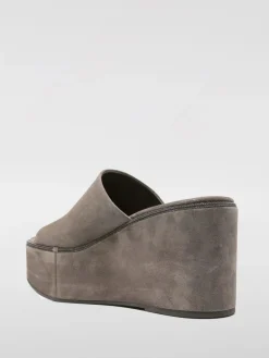 Sandalo Brunello Cucinelli in camoscio con monile