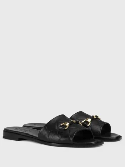 Sandalo Doucal's in pelle con morsetto