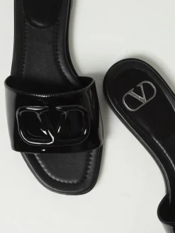 Sandalo VLogo Signature Valentino Garavani in vernice