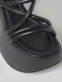 Sandalo Yoko Vic matiè in nappa