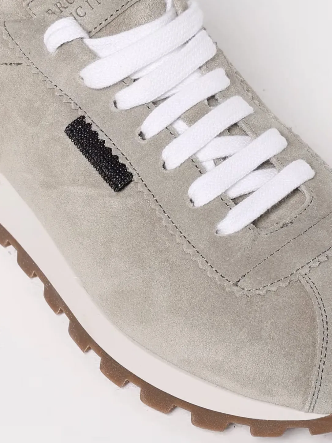 Sneakers Brunello Cucinelli in camoscio con monile