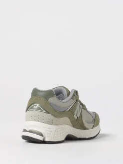 Sneakers 2002R New Balance in camoscio e mesh