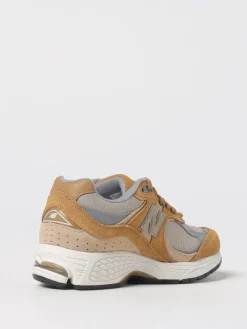 Sneakers 2002R New Balance in camoscio e mesh