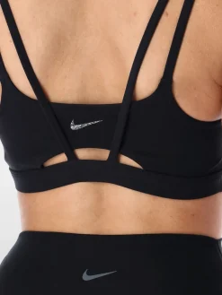 Top sportivo Nike in nylon