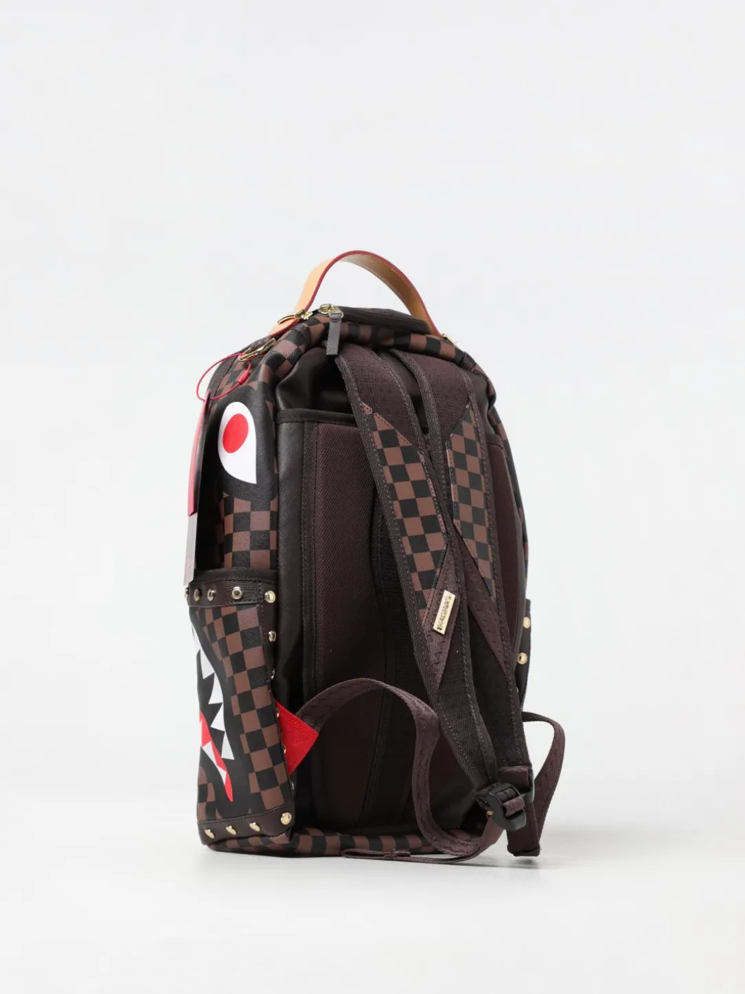 Zaino Shark Classic Sprayground in cotone spalmato saffiano con fettucce e borchie